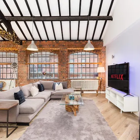 High End Luxury Townhouse In Jq, 4 Bedrooms, Flat Screen Tv In All Rooms, Free Parking, Near Birmingham City Centre Deposit Required Exterior foto